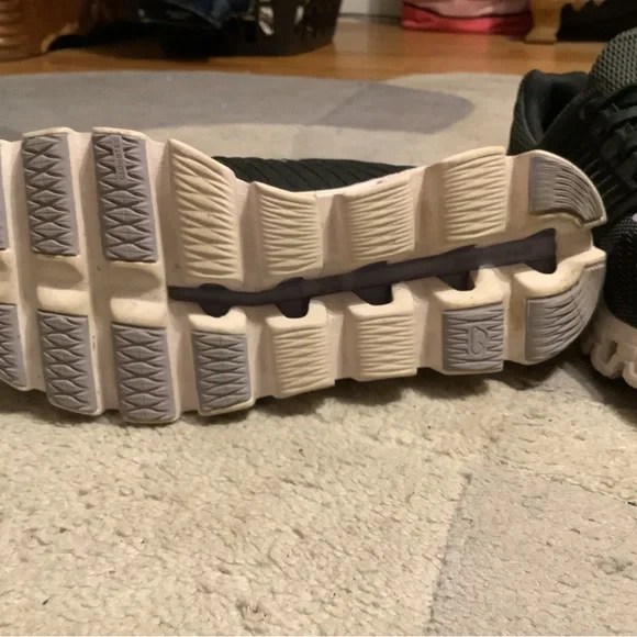 On Cloudswift with helion 
size 7 - Picture 8 of 8